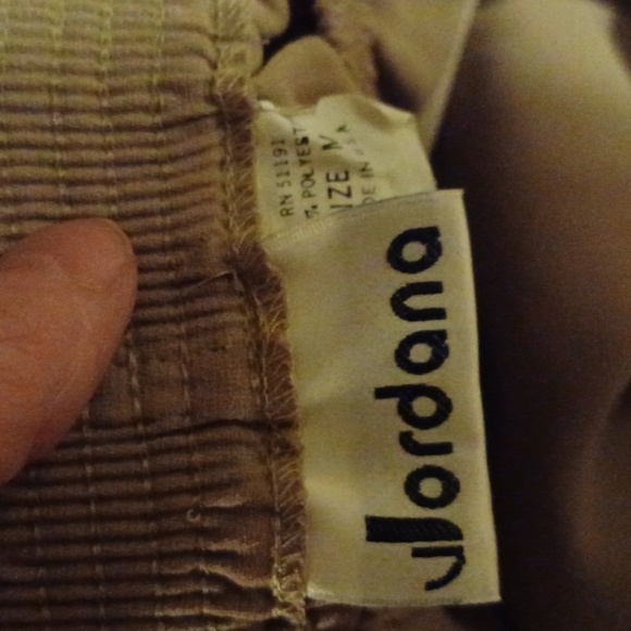 Classy Jordana Tan Skirt - Size Medium - Made In The USA - Picture 6 of 7